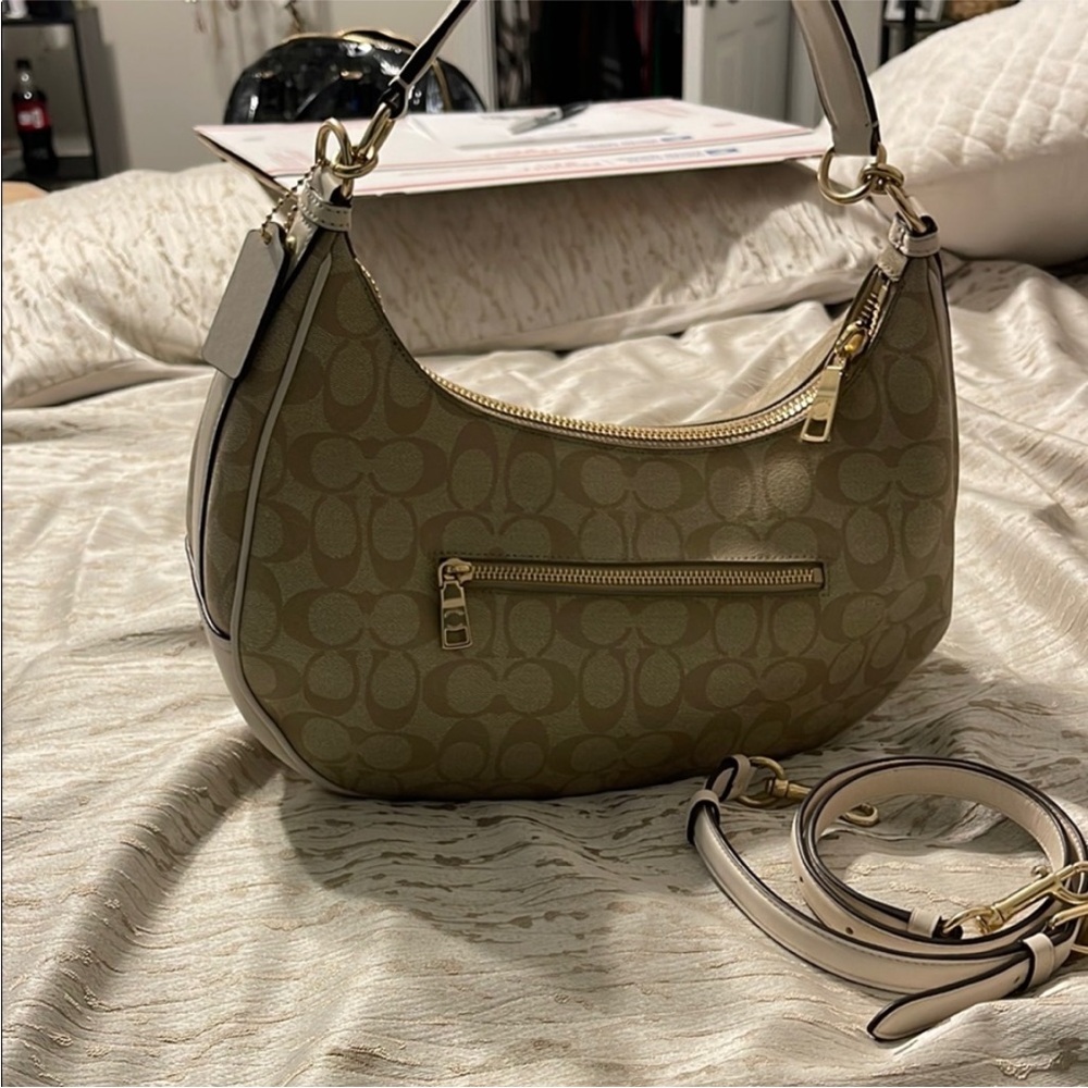 Coach Tan and Cream Shoulder Bag - Picture 6 of 8